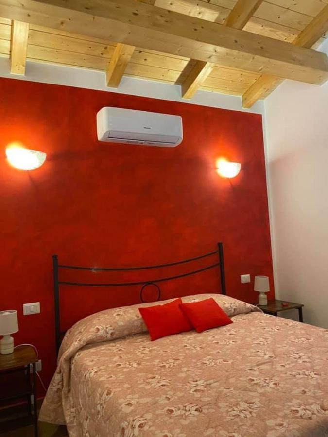 Il Melarancio Bed & Breakfast Pescia Romana Dış mekan fotoğraf