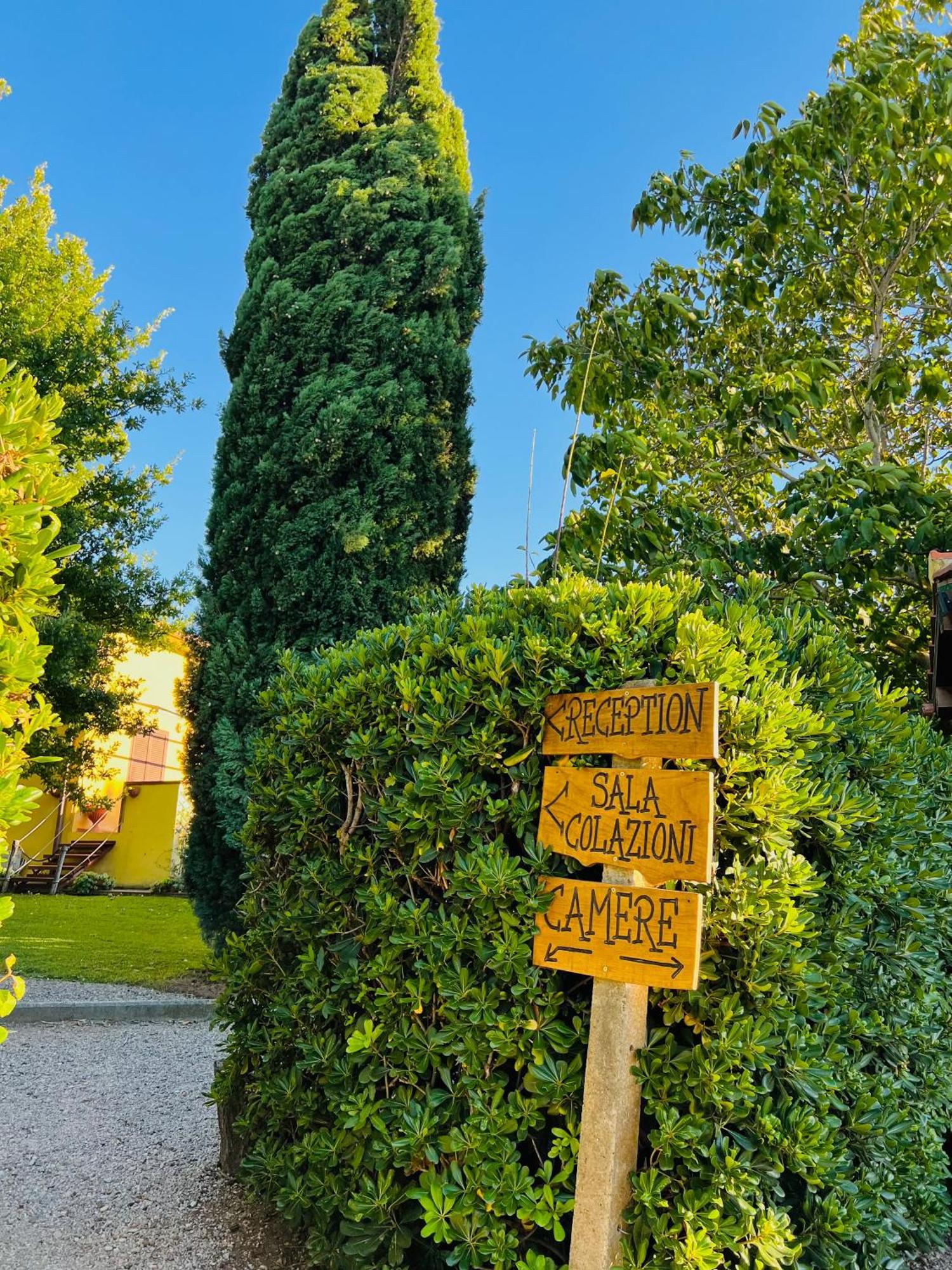 Il Melarancio Bed & Breakfast Pescia Romana Dış mekan fotoğraf